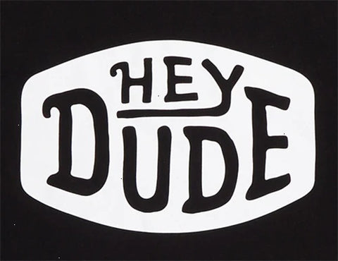 Go To Chest Buckle Tee - Black