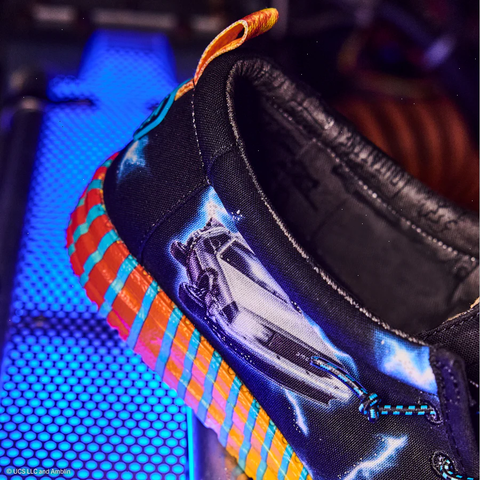 Wally Back To The Future Time Machine - Black/Multi